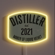 Charger l'image dans la galerie, Brighten up your bar with this vibrant 2021 liquid velvet distiller.