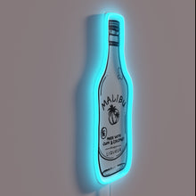 Charger l'image dans la galerie, Add California vibes to your space with vibrant neon lighting.
