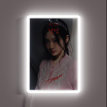 Charger l'image dans la galerie, Vintage-inspired neon LED light display for immersive home entertainment ambiance