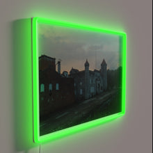 Charger l'image dans la galerie, Vintage-inspired neon signage for whiskey lovers and bourbon enthusiasts everywhere.