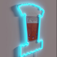 Charger l'image dans la galerie, Whiskey-loving decor that shines with romance in its eyes