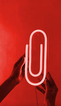 Charger l'image dans la galerie, Paper_clip Néon Sign - LAMPLES