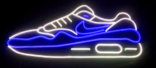 Charger l'image dans la galerie, sneakers air max neon led