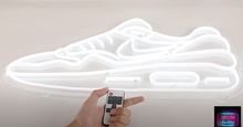 Charger l'image dans la galerie, nike air max neon sign