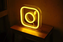 Charger l'image dans la galerie, instagram led sign