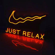 Charger l'image dans la galerie, just relax nike neon light
