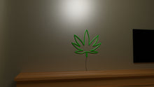 Charger l'image dans la galerie, marijuana leaf lamp