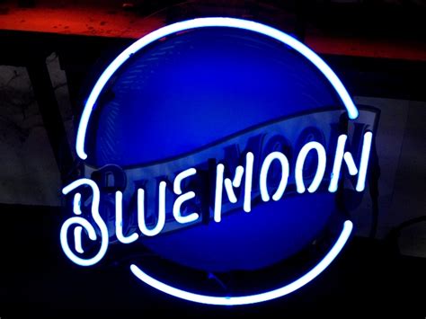 Signe de bière néon de lune bleue