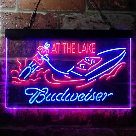 Budweiser sur le signe du lac Neon