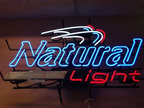 Signe de néon léger naturel à vendre