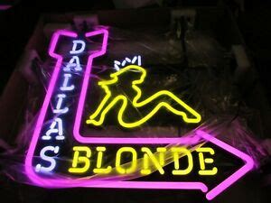 Enseigne néon blonde de Dallas