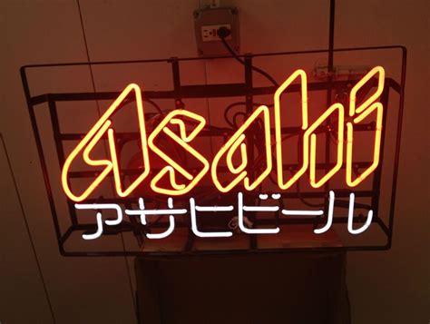 Signe de néon de bière Asahi