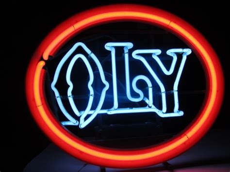 Signe de bière Oly Neon