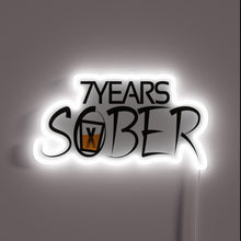 Charger l&#39;image dans la galerie, Recovery milestones celebrated with vibrant 7 years sober LED light.