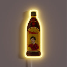 Charger l&#39;image dans la galerie, Neon sign shaped like a bottle featuring Frida Kahlo&#39;s portrait and the label &quot;Kahlo&quot; with a yellow glow.
