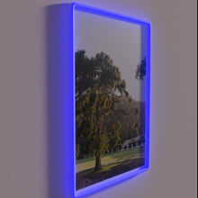 Charger l&#39;image dans la galerie, Dreamy evening ambiance with colorful glow of RGB neon lights