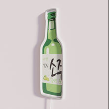 Charger l&#39;image dans la galerie, Vibrant Green Grape Soju Bar Decorative Neon Sign with RGB Lighting
