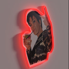 Charger l&#39;image dans la galerie, Add a touch of luxury with this Kardashian family tribute.