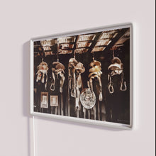 Charger l&#39;image dans la galerie, Add rustic charm with customizable color LED western style decor