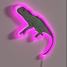 Charger l&#39;image dans la galerie, Glowing semi-realistic lizard wall decor with vibrant RGB LED illumination