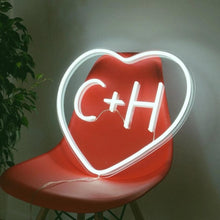Charger l&#39;image dans la galerie, Heart neon Sign with name