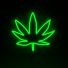 Charger l&#39;image dans la galerie, marijuana leaf neon sign