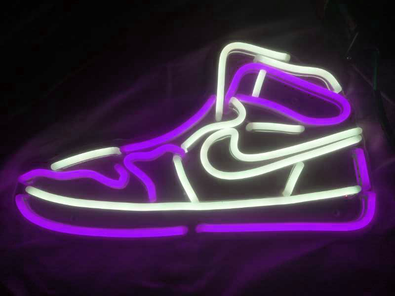 Nike Air Jordan 1 Sneaker Neon Light