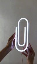 Charger l&#39;image dans la galerie, Paper Clip neon light sign