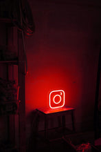 Charger l&#39;image dans la galerie, neon sign instagram