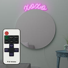 Charger l&#39;image dans la galerie, The mirror is well made with a neon frame